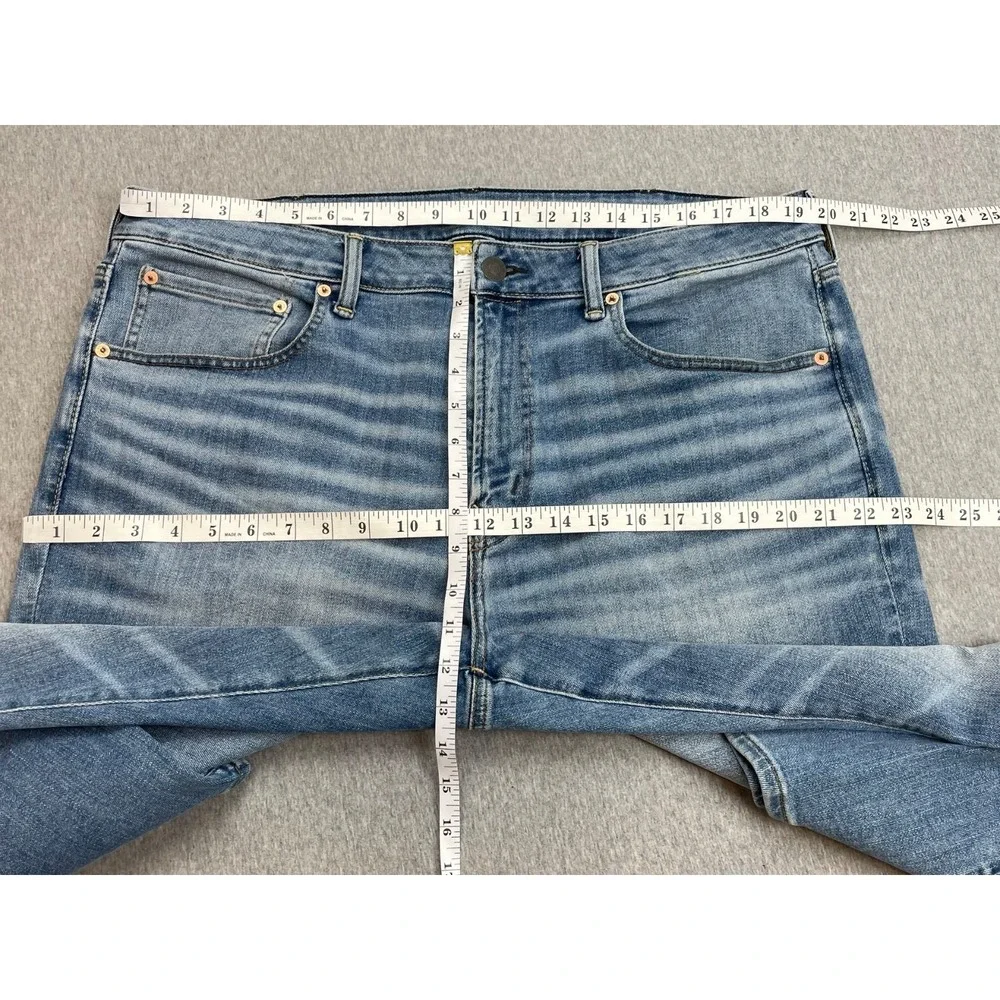 American Eagle Jeans Mens 38 x 32 Blue Cotton Blend Stretch Athletic Fit